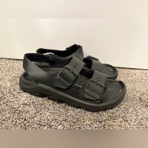 Birkenstock Mogami Kids sandals size 2 black